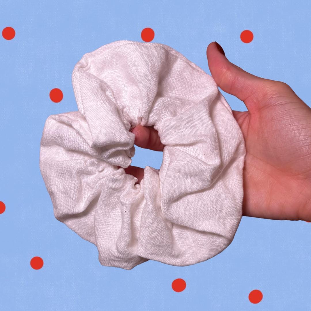 Lilly Scrunchie
